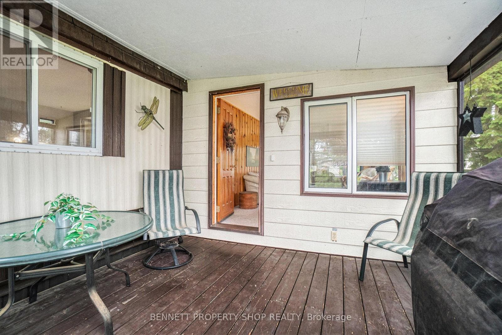 36 WOODSIDE LANE photo 3