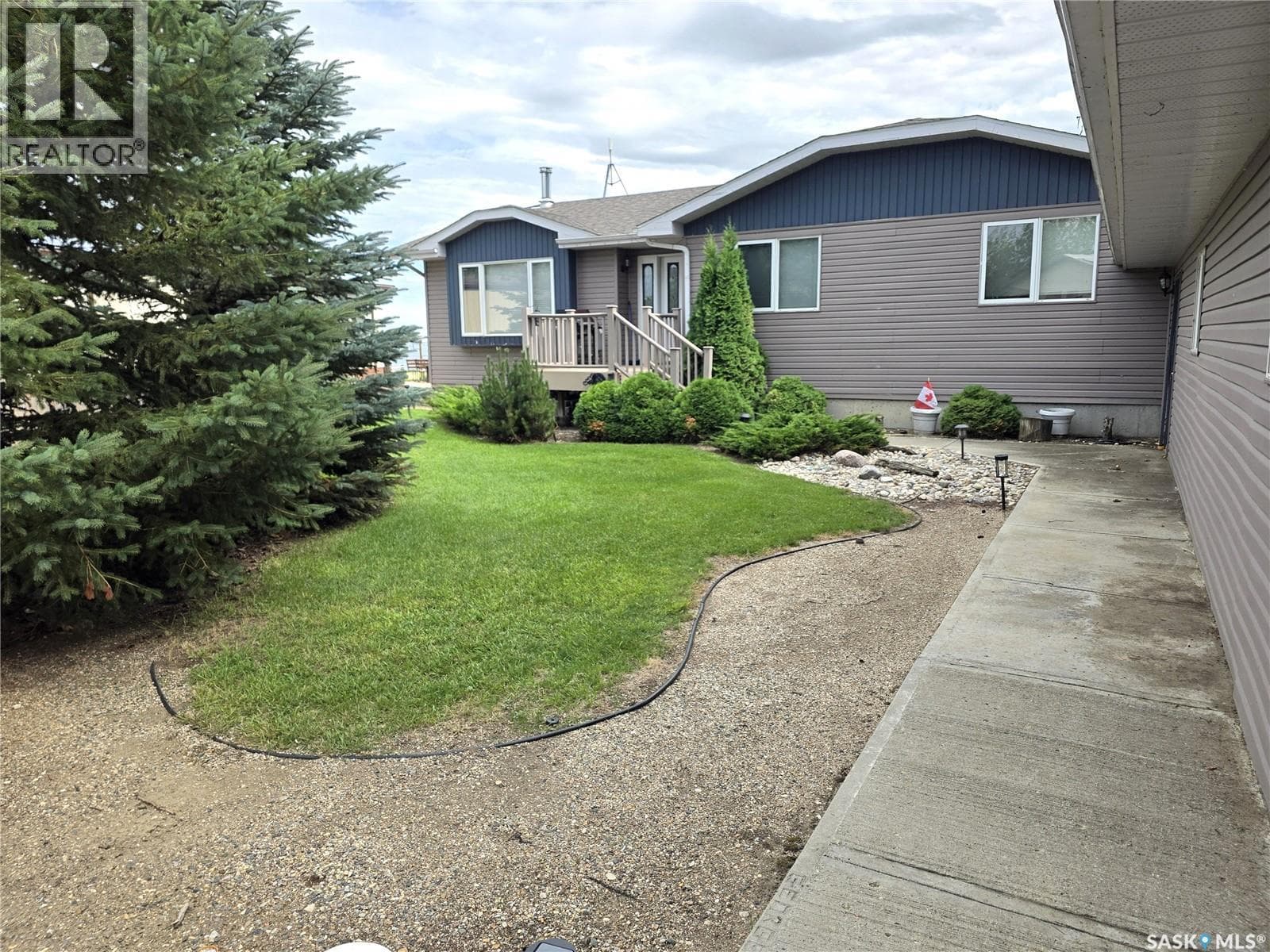 218 Ruby DRIVE — photo 3