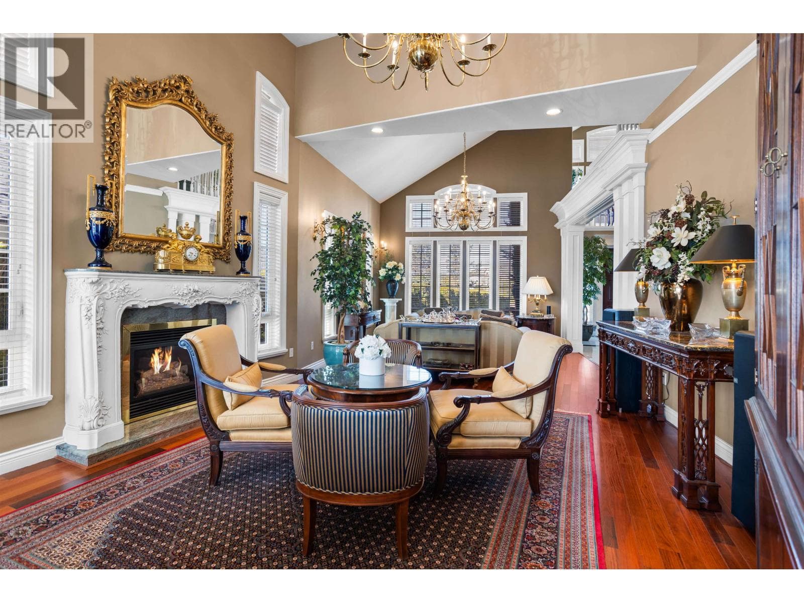 745 CAPITAL COURT photo 5