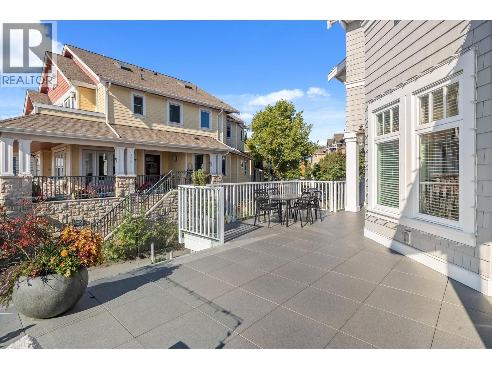6461 DYKE ROAD photo 5