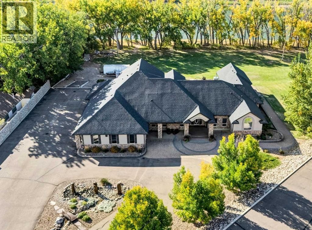 29 Sunvalley Court SW — photo 2