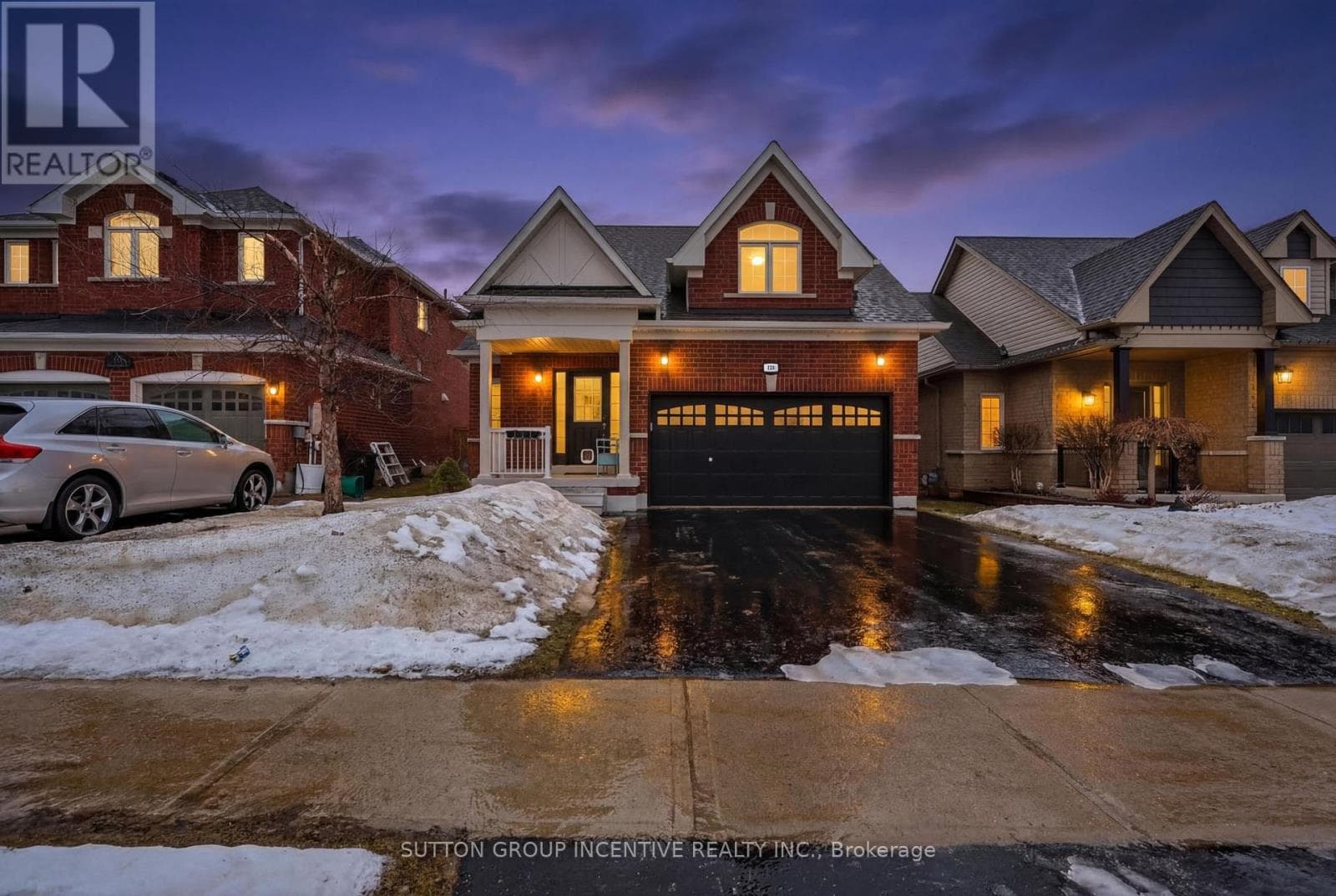 3 bed 3 bath single family at 116 SUN KING CRESCENT — $749,900