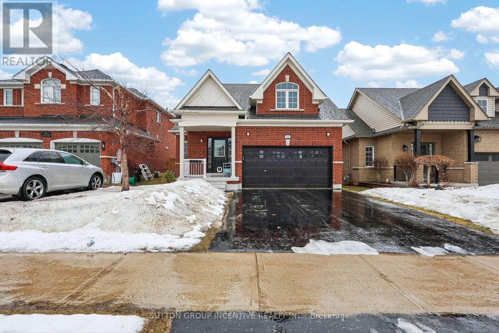 116 SUN KING CRESCENT photo 2