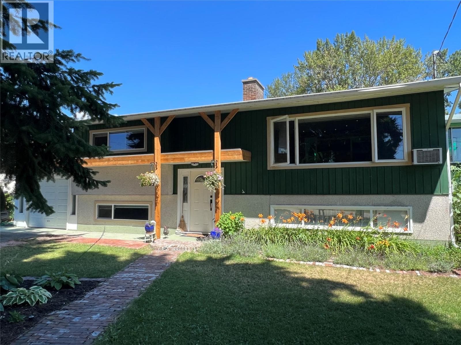 4030 San Clemente Avenue photo 3