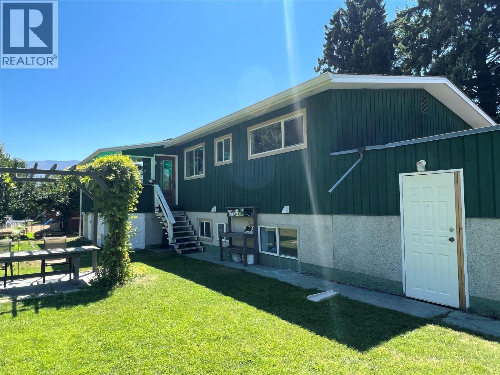 4030 San Clemente Avenue photo 4