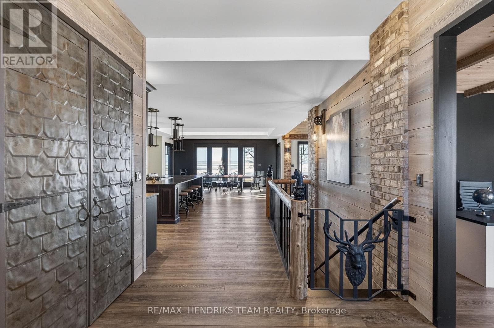 515 SANDY BAY ROAD photo 4