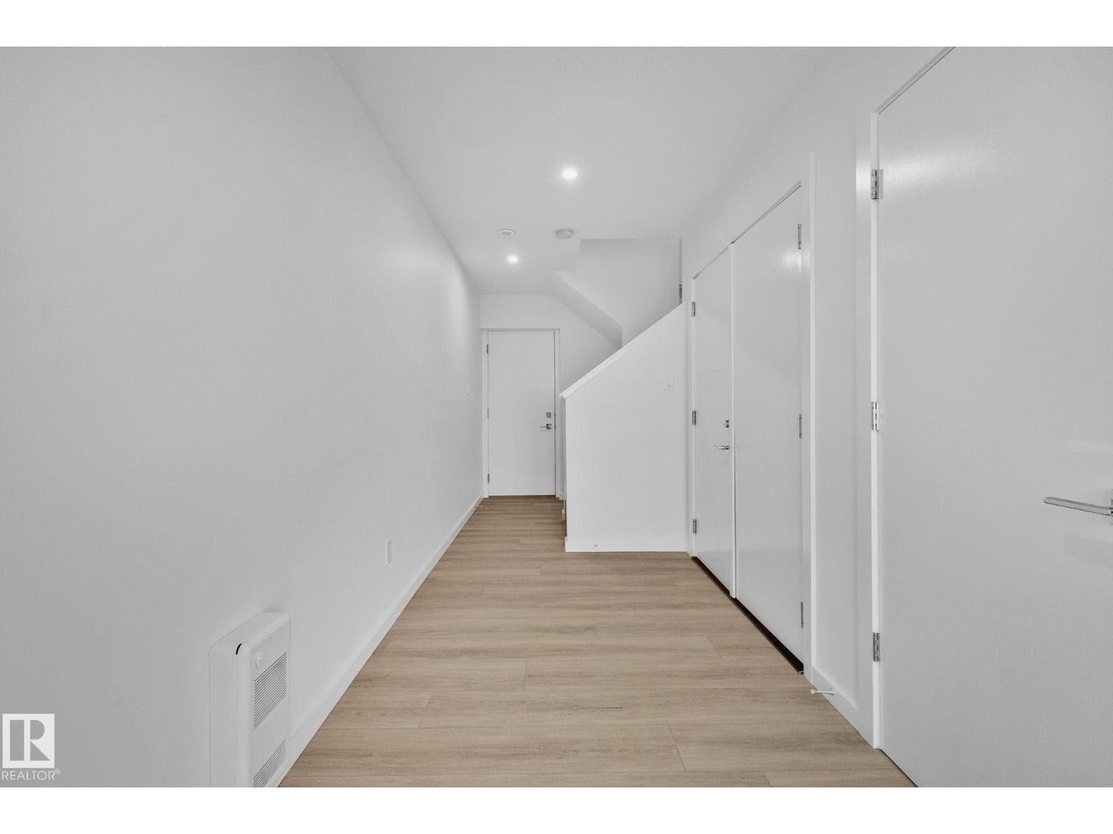 #84 5 RONDEAU DR photo 3