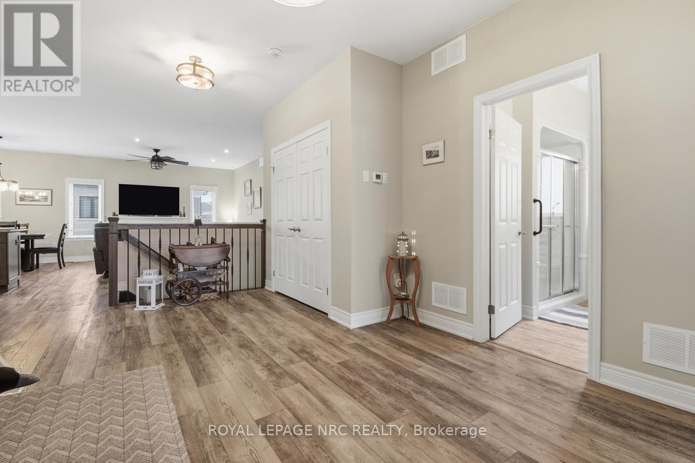67 HICKORY COURT photo 4