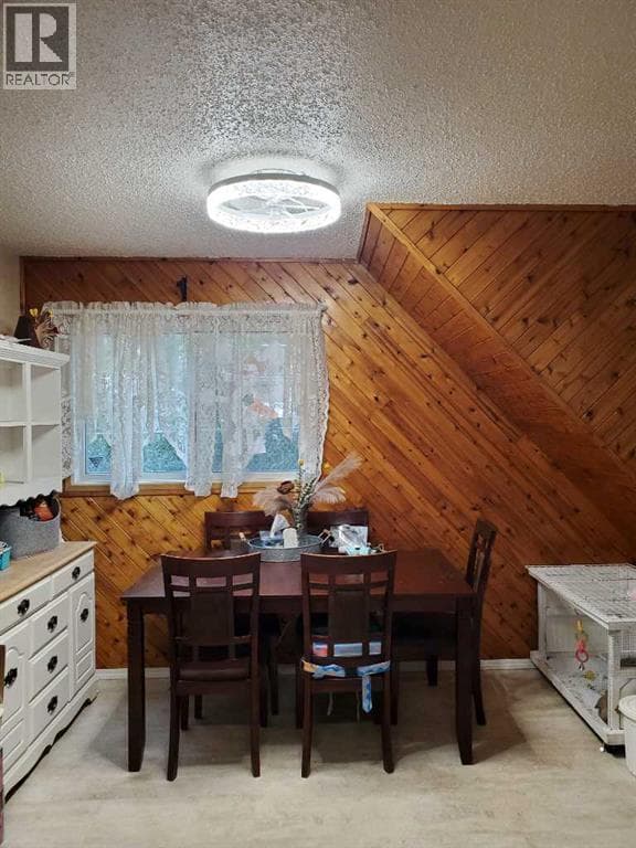 5136 46 Street — photo 4