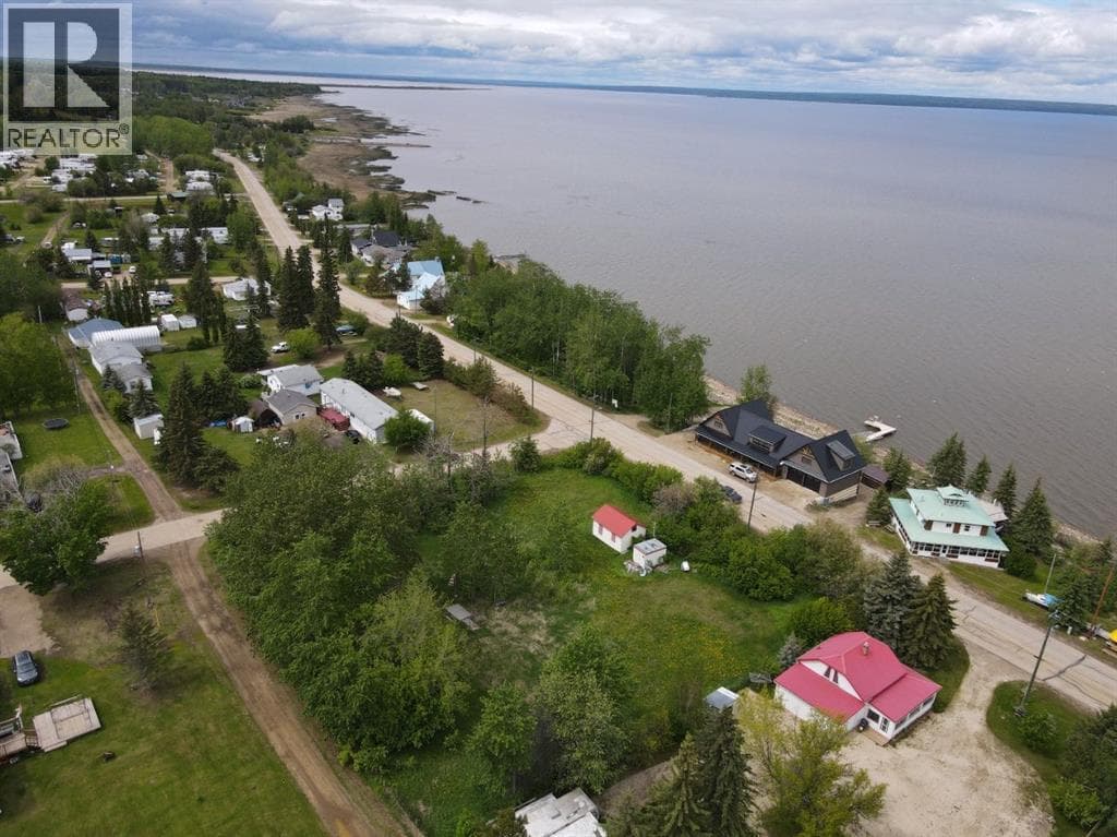 Lot 5A, 5B, 5C Peace River Avenue — photo 2