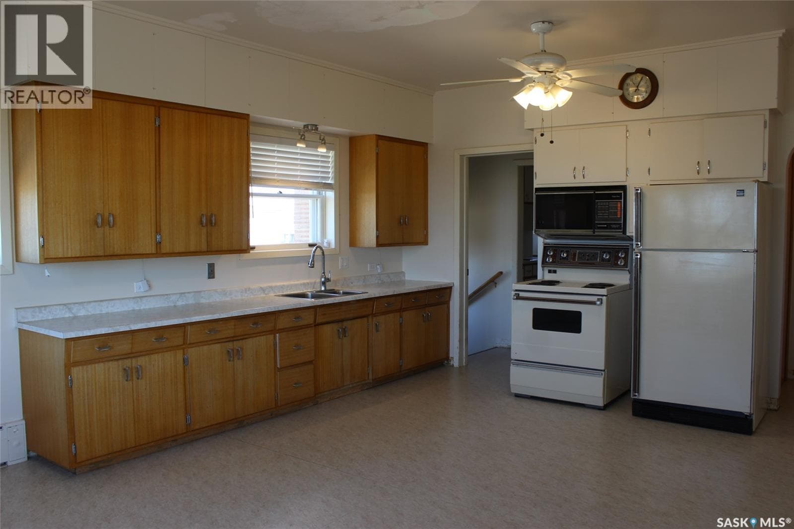 Gravelbourg Acreage — photo 3