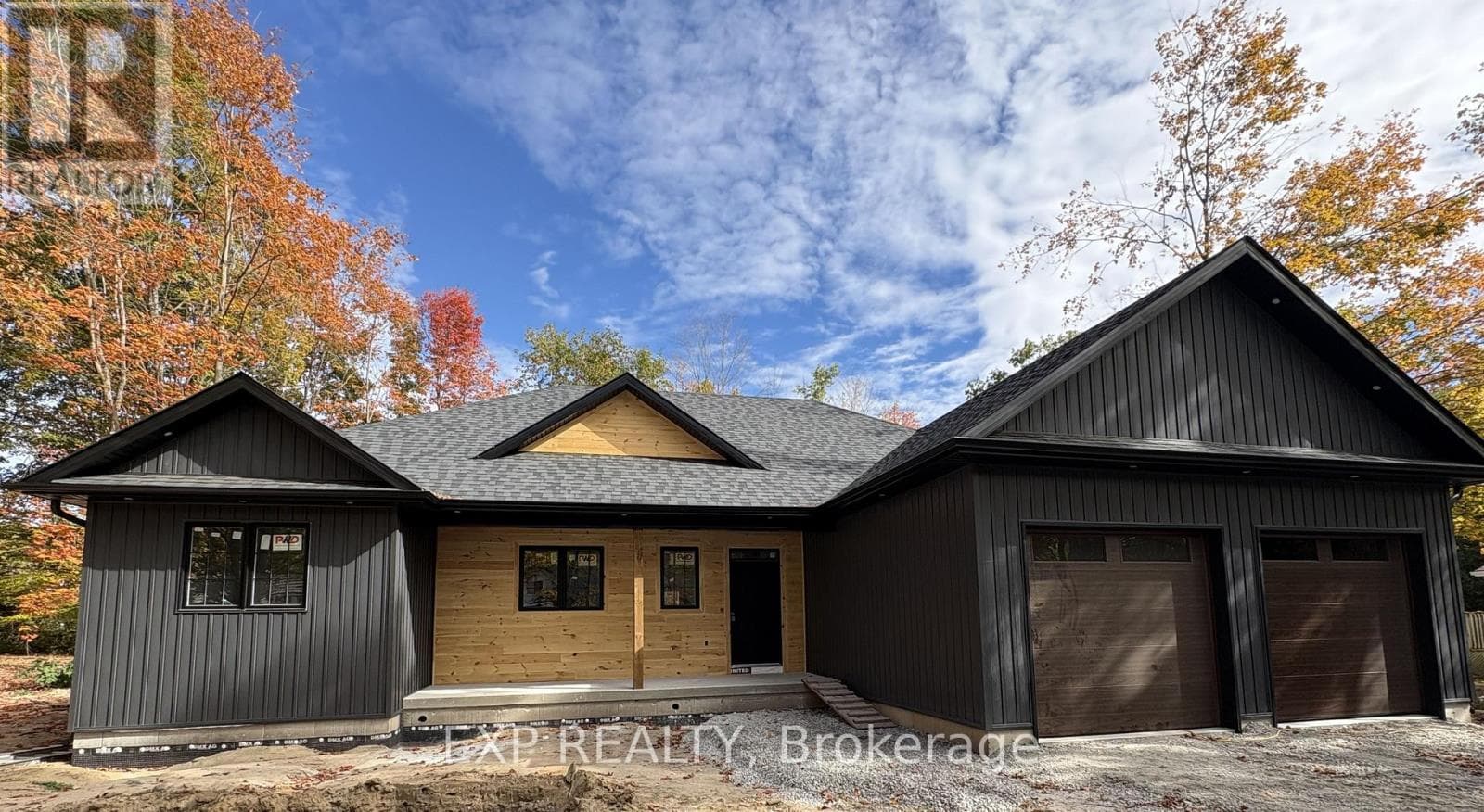 49 BEAUFORT CRESCENT photo 2