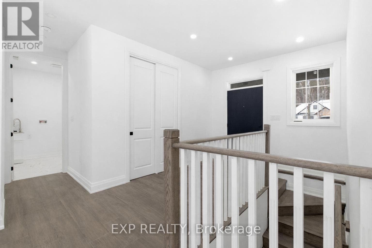 49 BEAUFORT CRESCENT photo 4