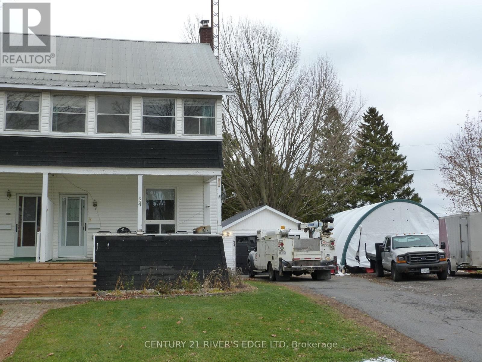 24 BROUSE DRIVE photo 2