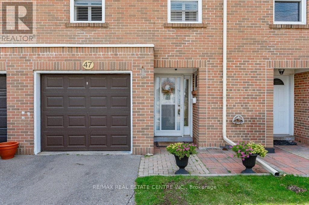 47 - 7255 DOOLEY DRIVE photo 4