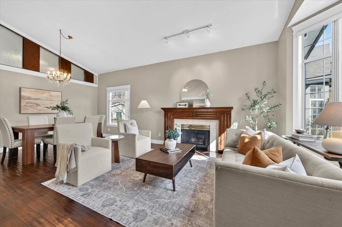 139 9012 WALNUT GROVE DRIVE photo 4