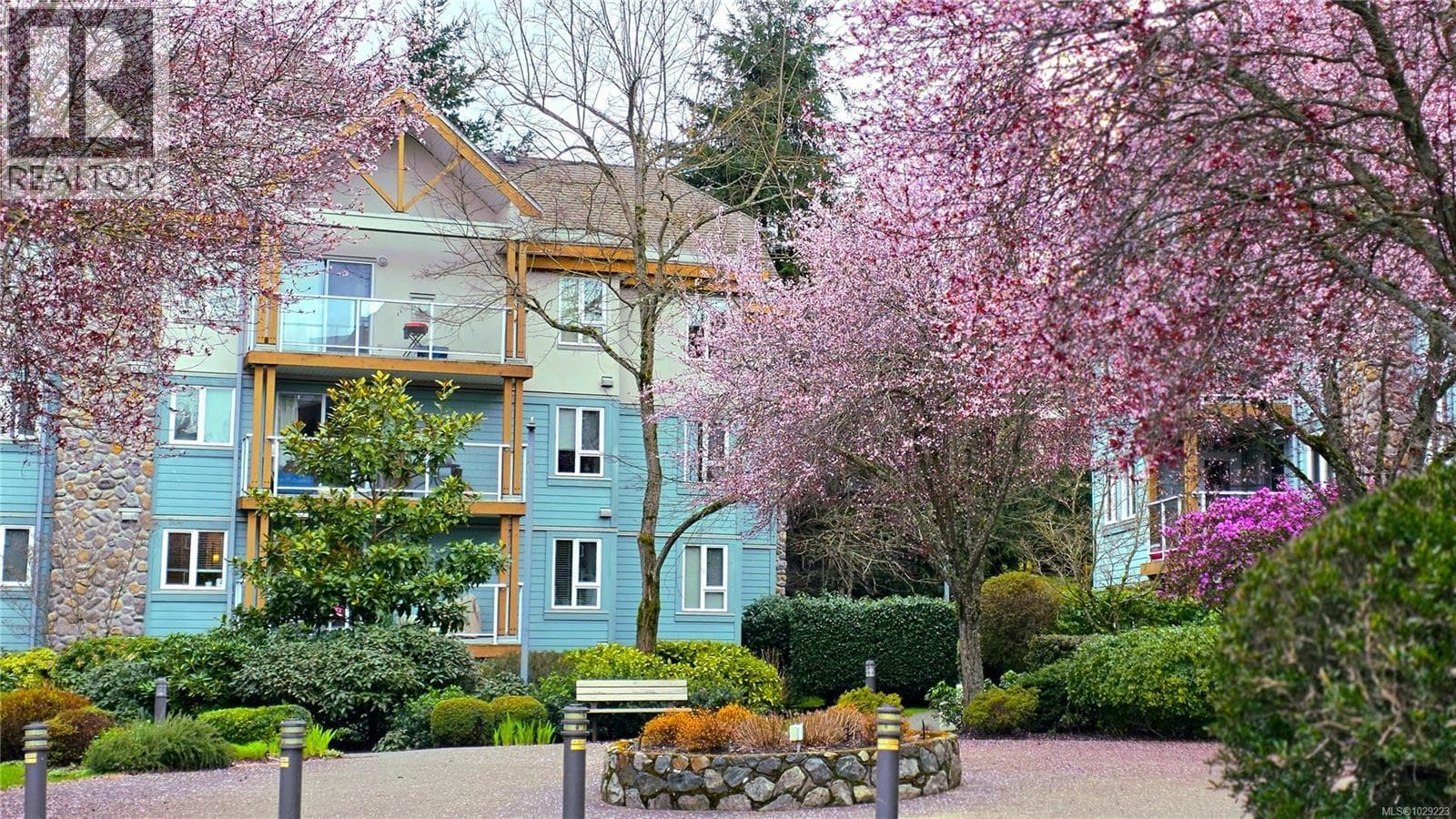 1 bed 1 bath single family at 304 494 Marsett Pl — $509,900