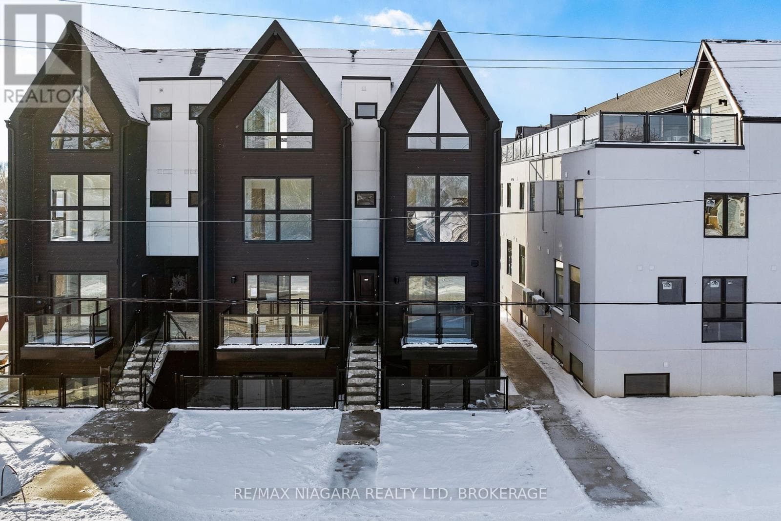 1 bed 1 bath single family at 209 - 7277 WILSON CRESCENT — $369,000