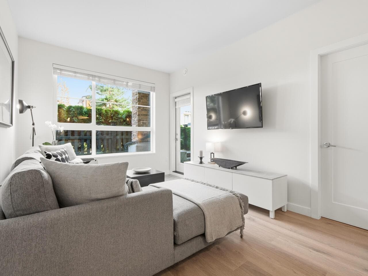 109 20829 77A AVENUE photo 3