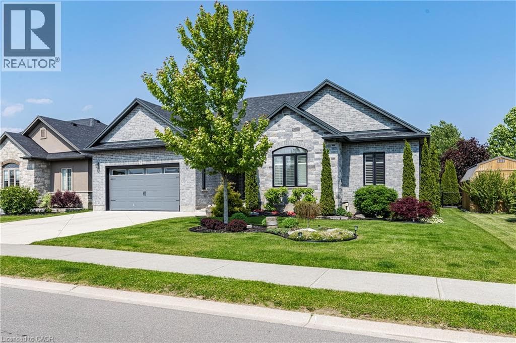 6 BLUENOSE Drive photo 3