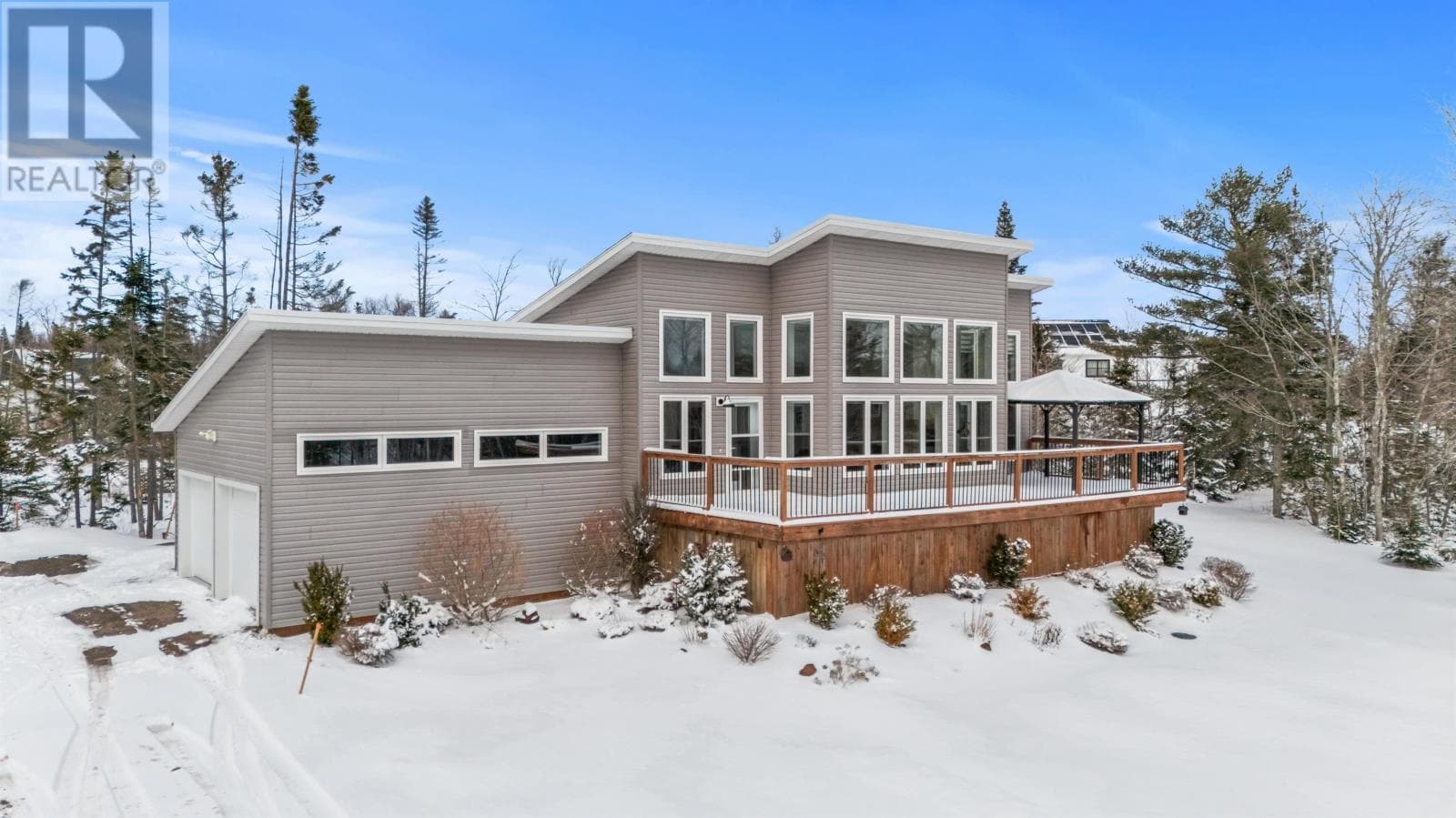 3 bed 3 bath single family at 11 White Ash Lane — $674,000