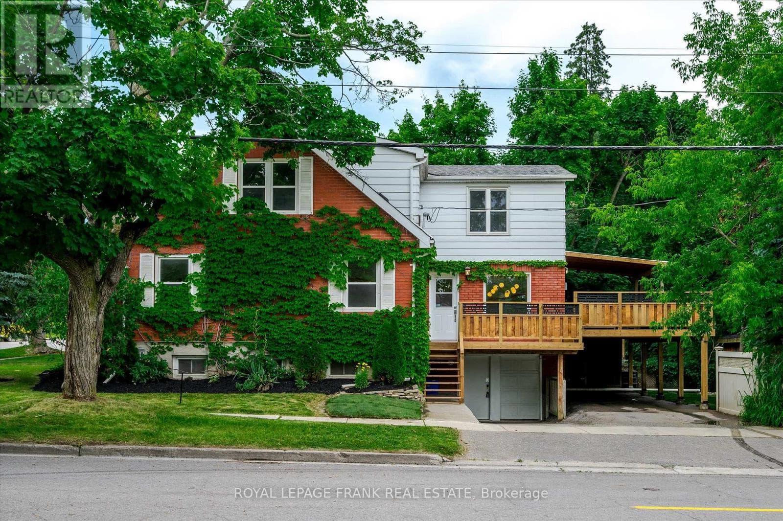 470 ALBERTUS AVENUE photo 3