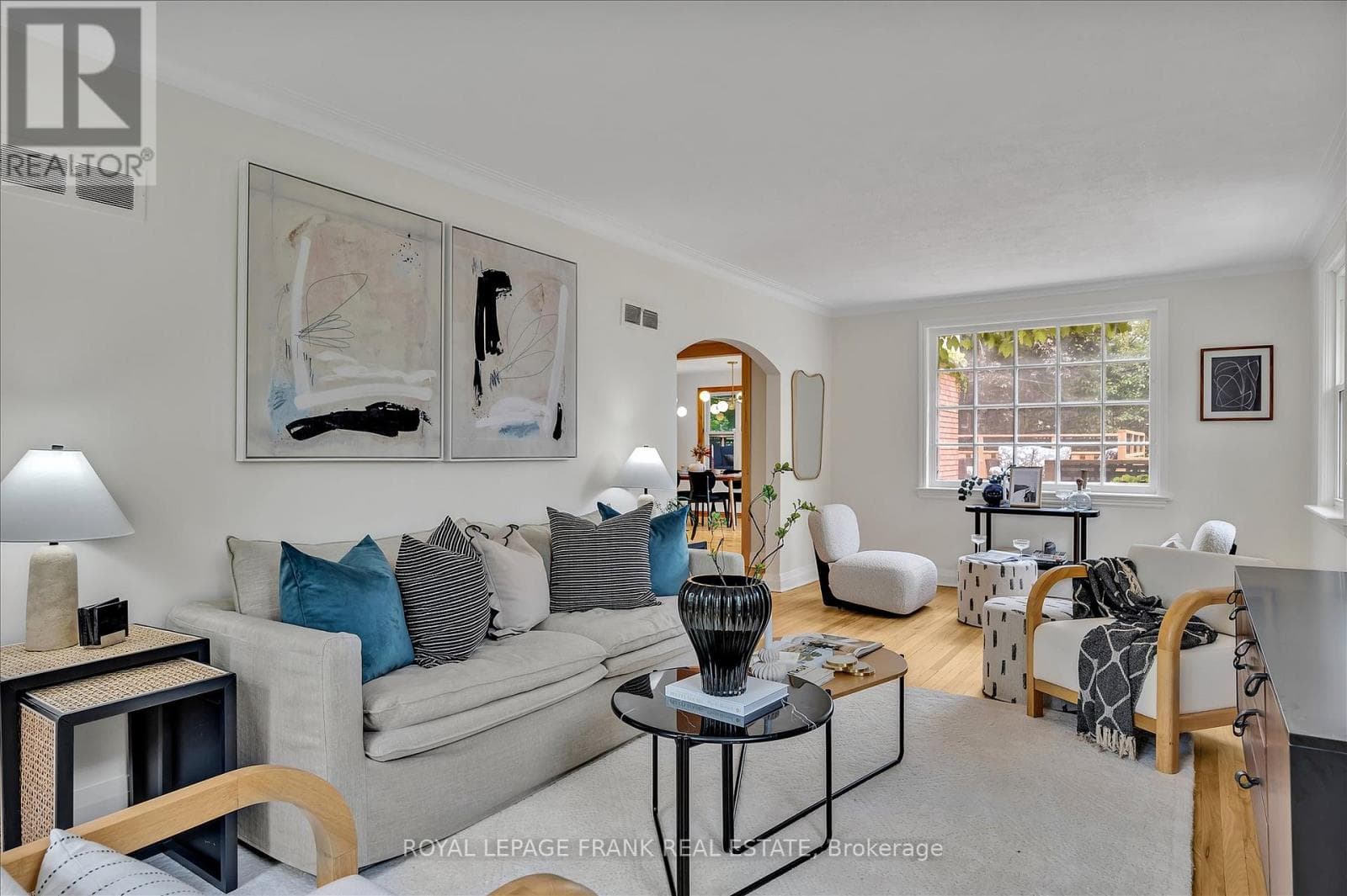 470 ALBERTUS AVENUE photo 5