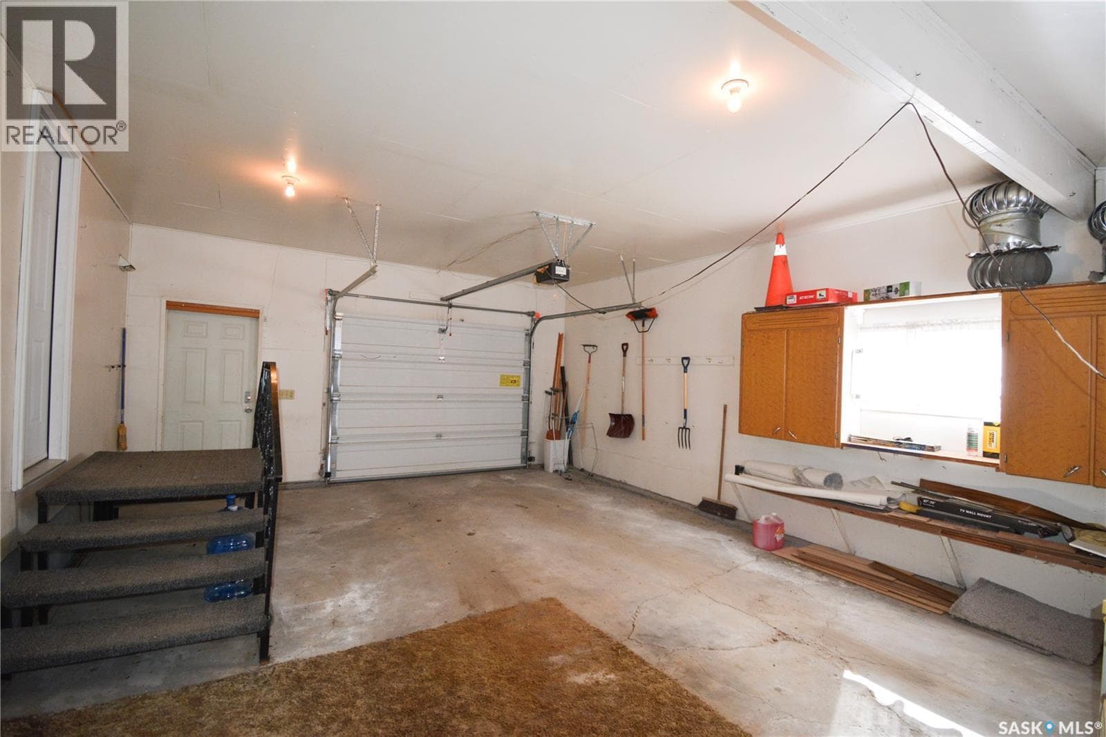 410 Central AVENUE — photo 5