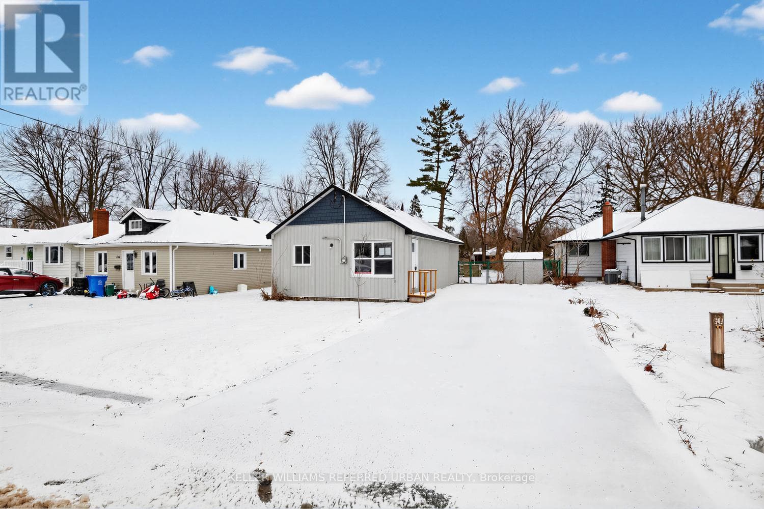 2 bed 1 bath single family at 208 BAYVIEW AVENUE — $490,500