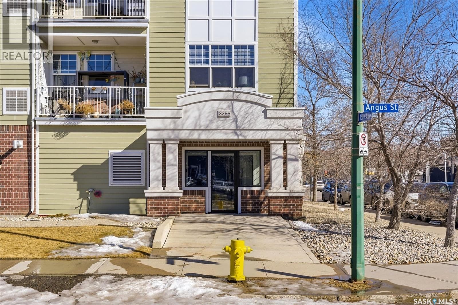 208 2255 Angus STREET — photo 2