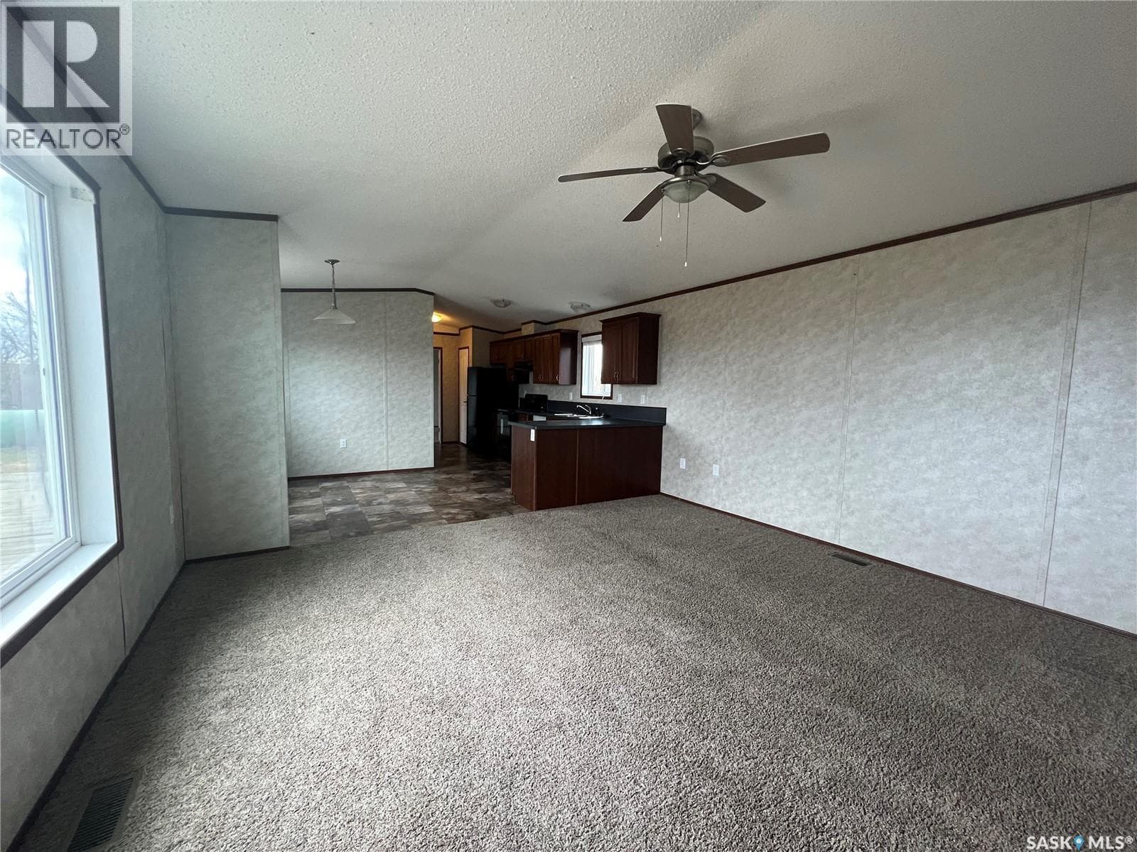8574 Range ROAD — photo 4