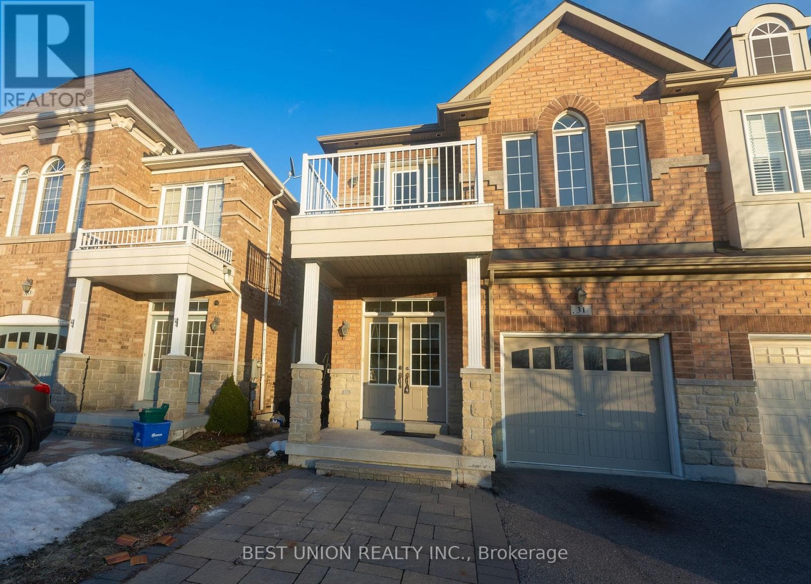 4 bed 3 bath single family at 31 BERNBRIDGE ROAD E — $988,800
