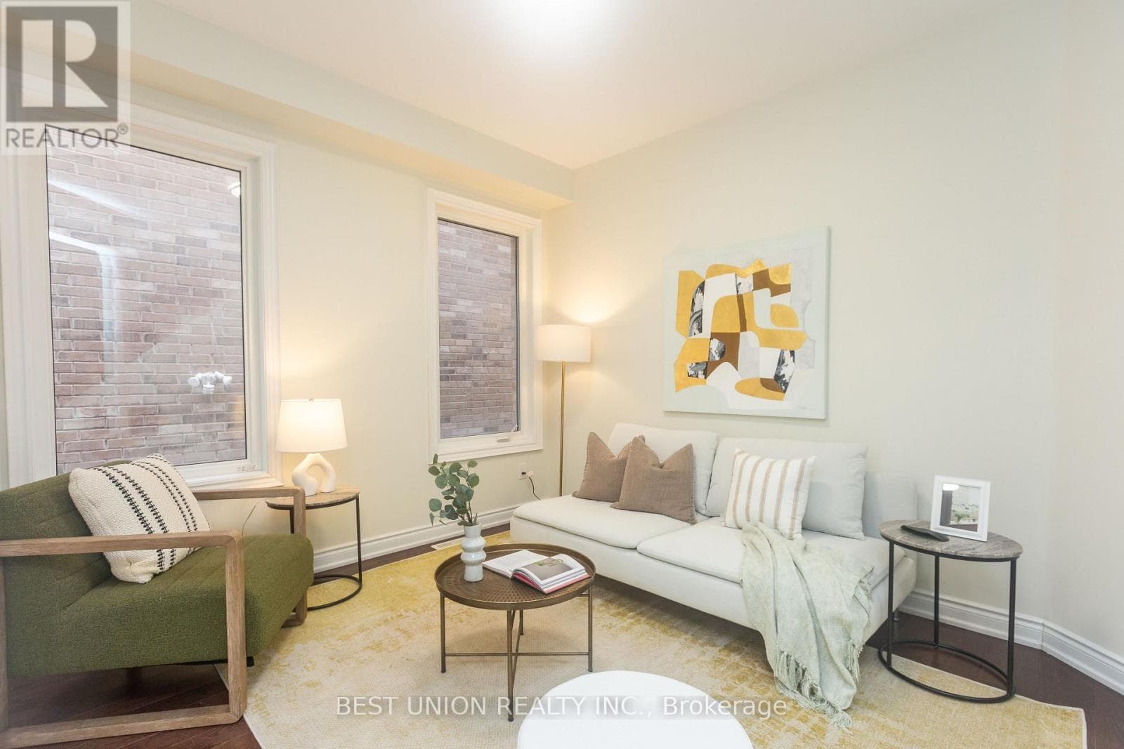 31 BERNBRIDGE ROAD E photo 4