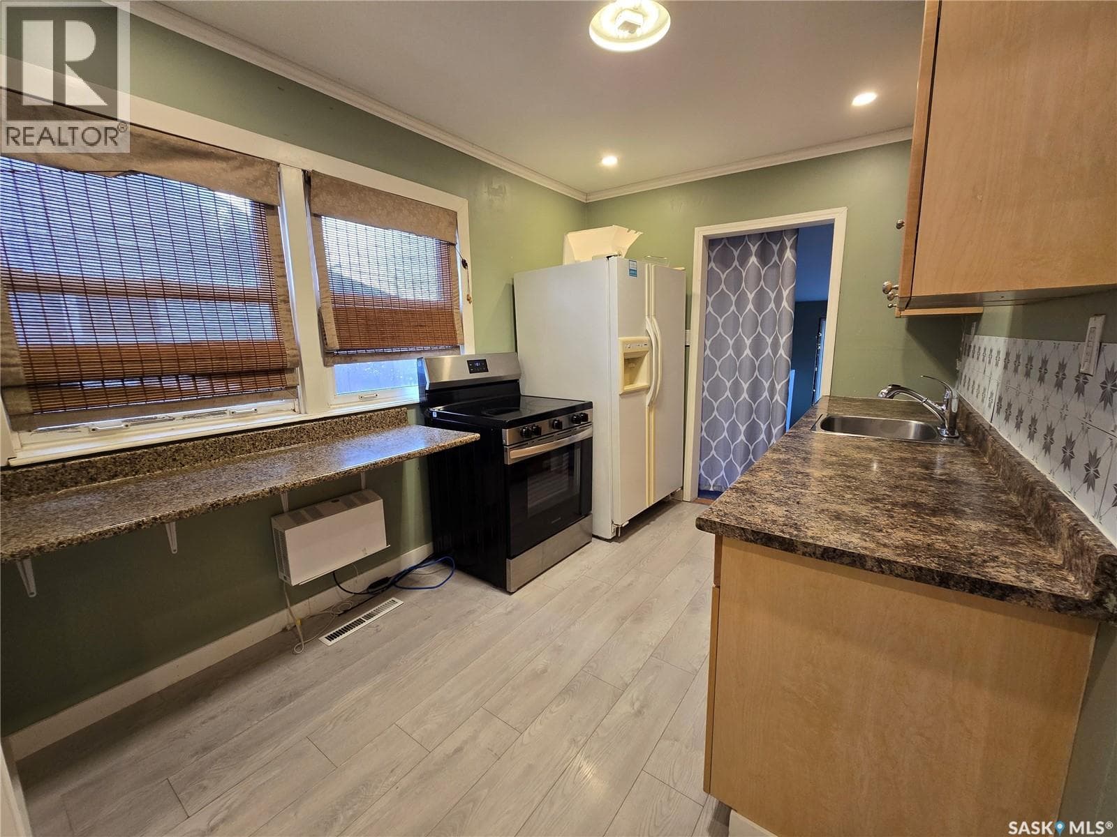 336 2ND AVENUE SE — photo 3