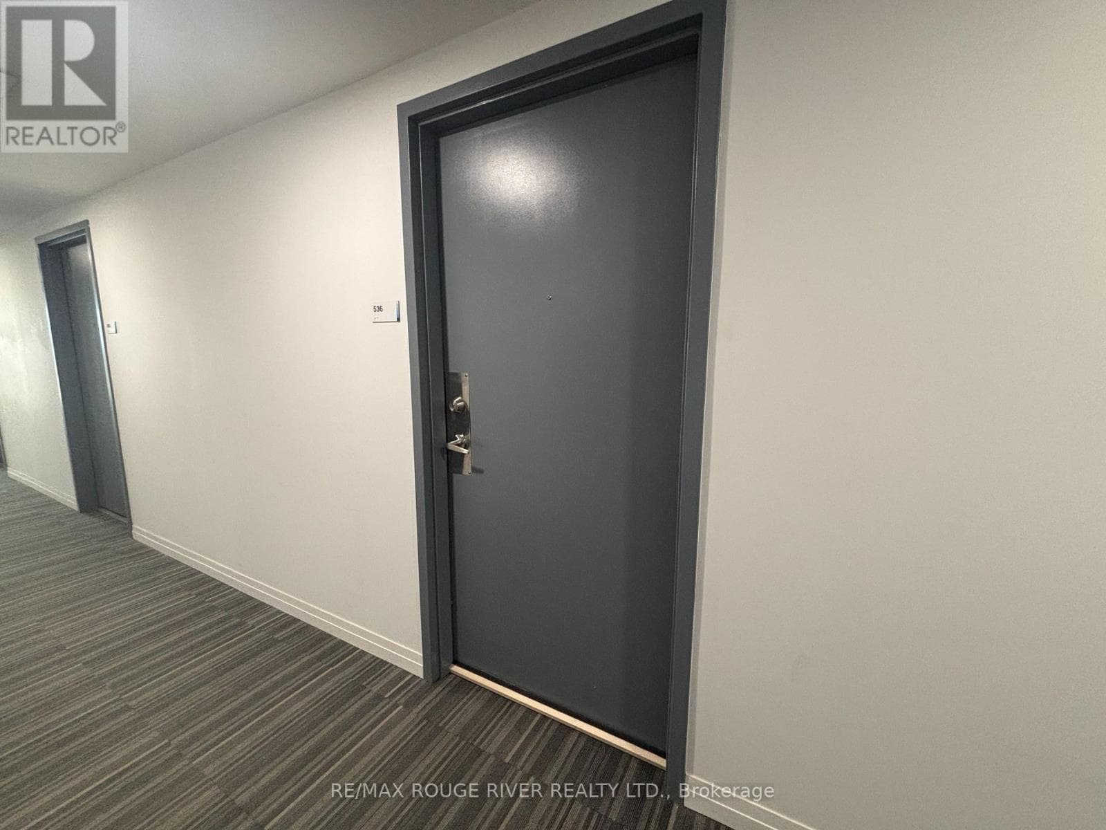 536 - 1900 SIMCOE STREET N photo 4
