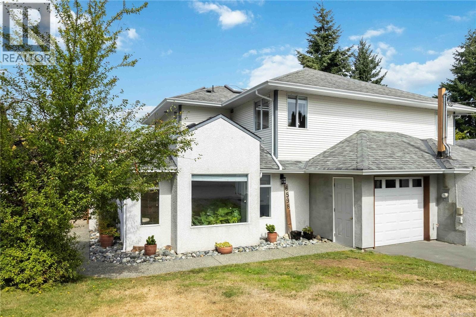 6598 Felderhof Rd photo 3