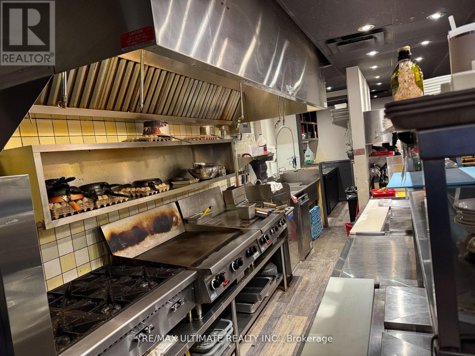 337 LAKESHORE ROAD E photo 5