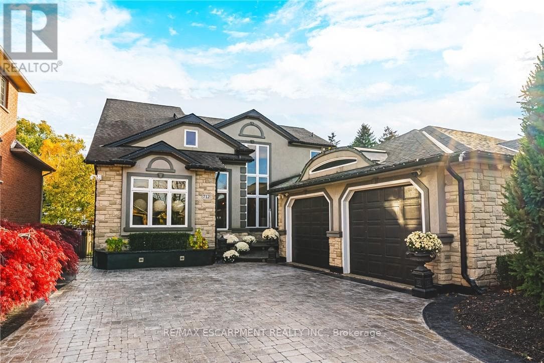712 HIGHVALLEY ROAD photo 2