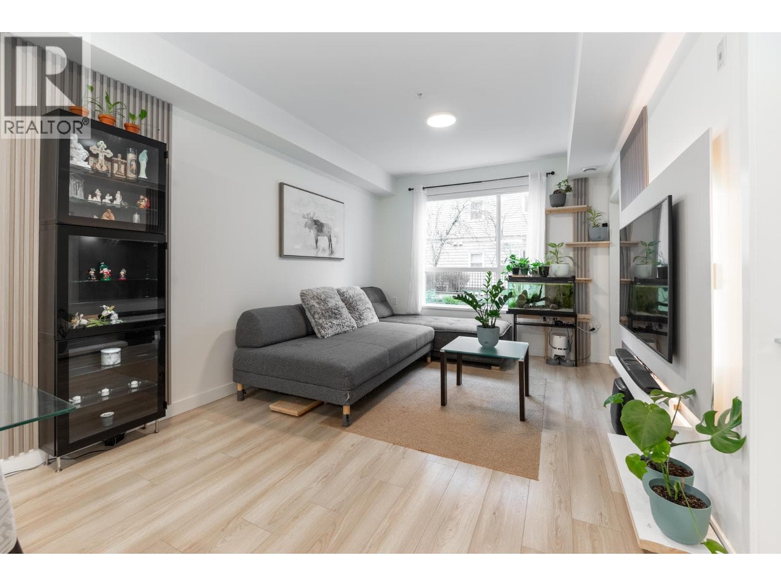 105 11913 BURNETT STREET photo 3