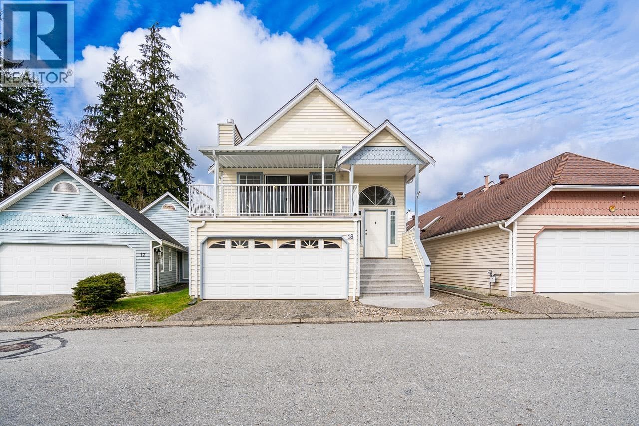 18 2865 GLEN DRIVE photo 3