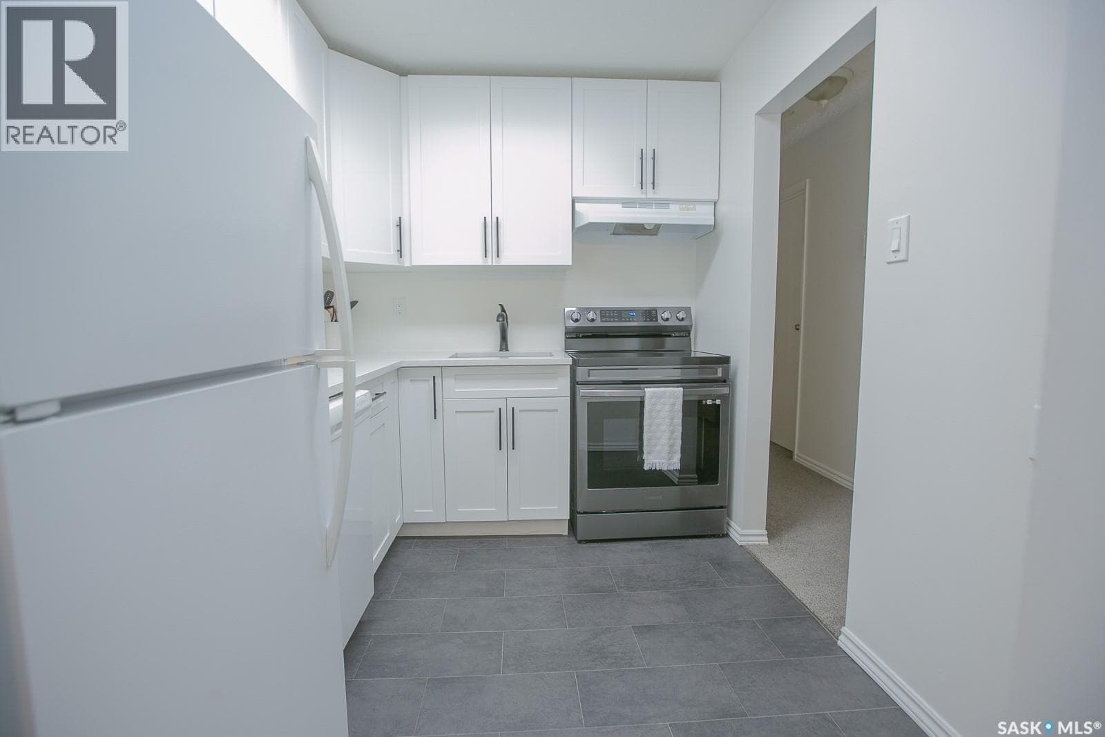 A 22 Nollet AVENUE — photo 3