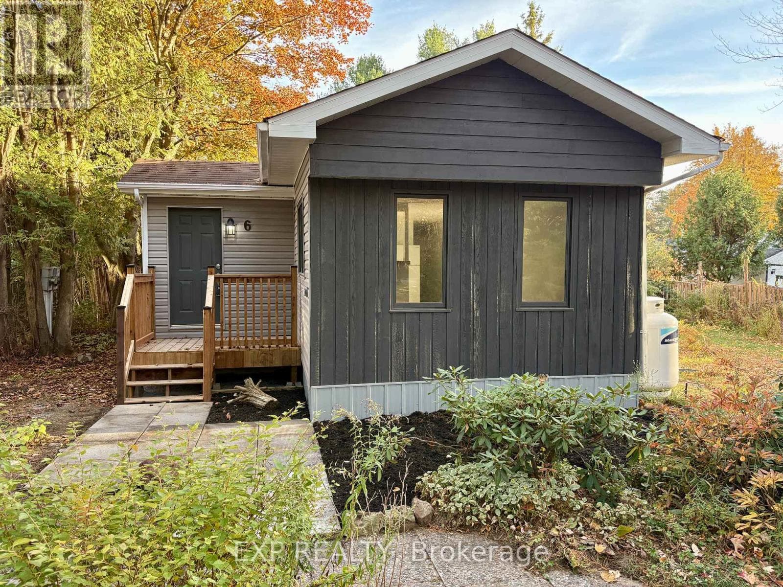 6 - 1210 ST FELIX ROAD photo 2