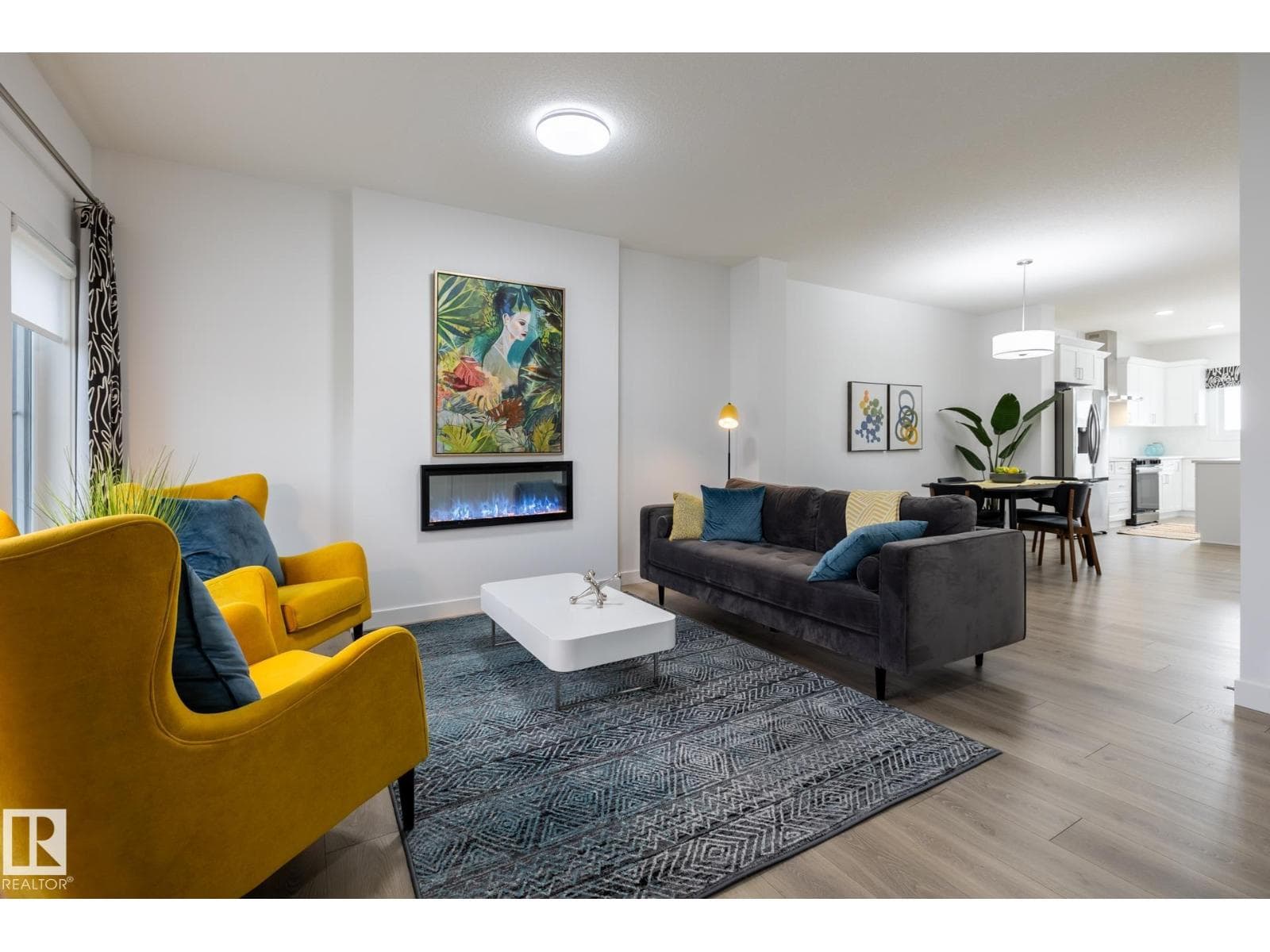 555 172 AV NE photo 3