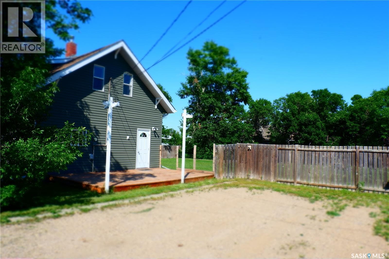 331 3rd AVENUE W — photo 2