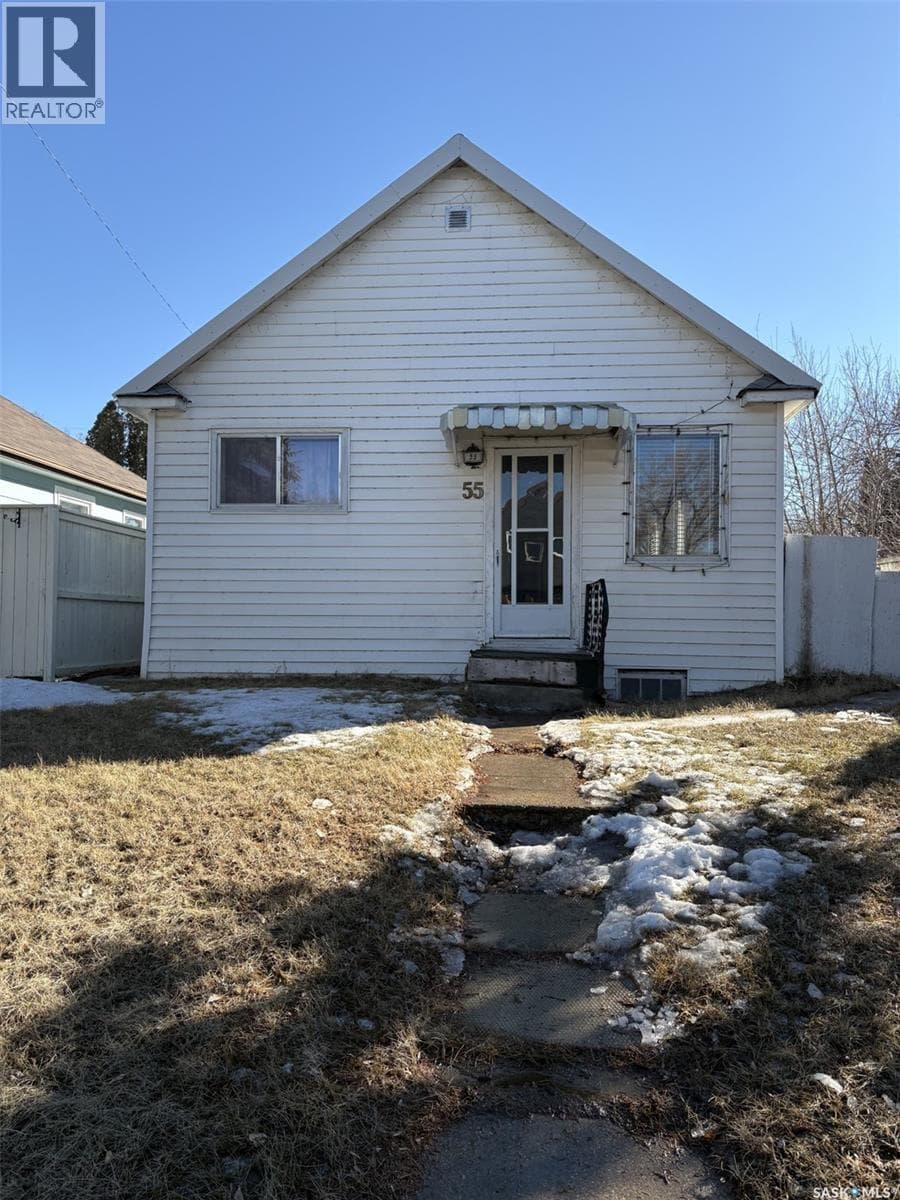 55 Iroquois STREET W