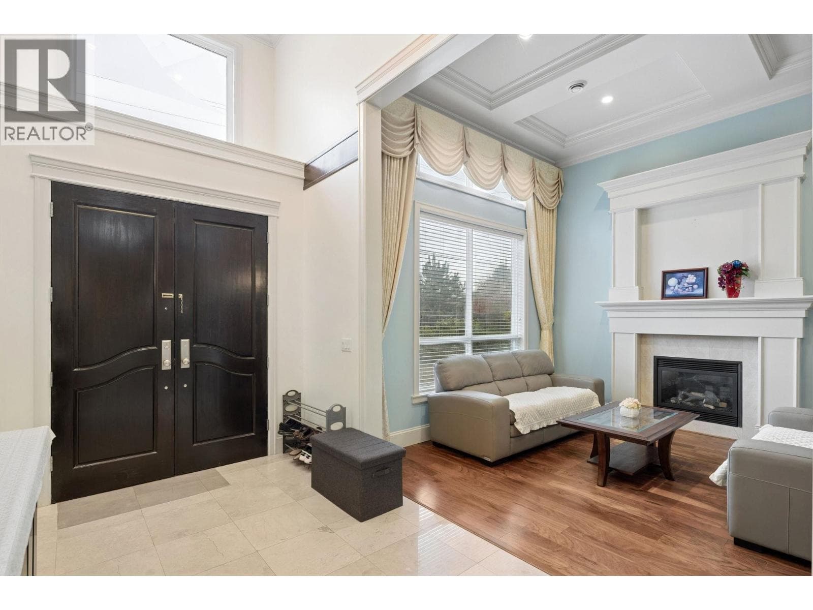 9551 SAUNDERS ROAD photo 3