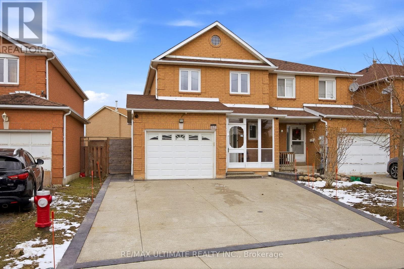 154 TOBA CRESCENT photo 2