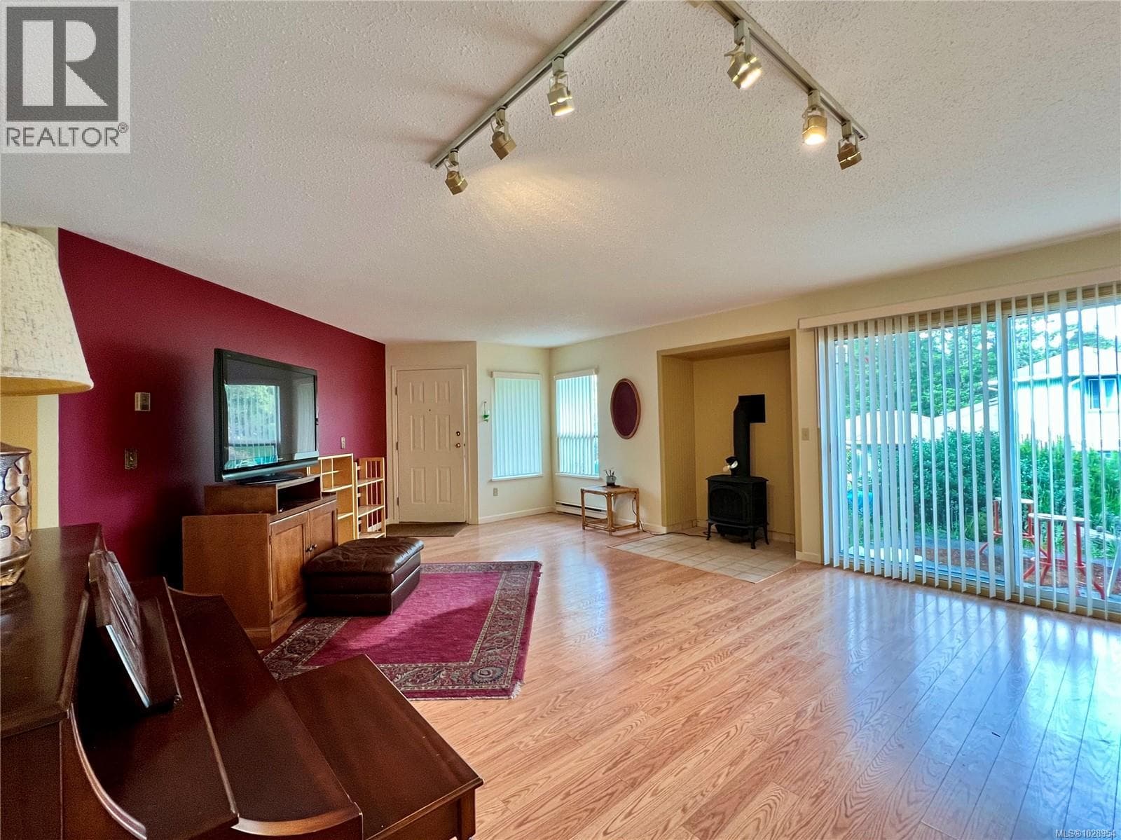 3 130 Corbett Rd photo 4