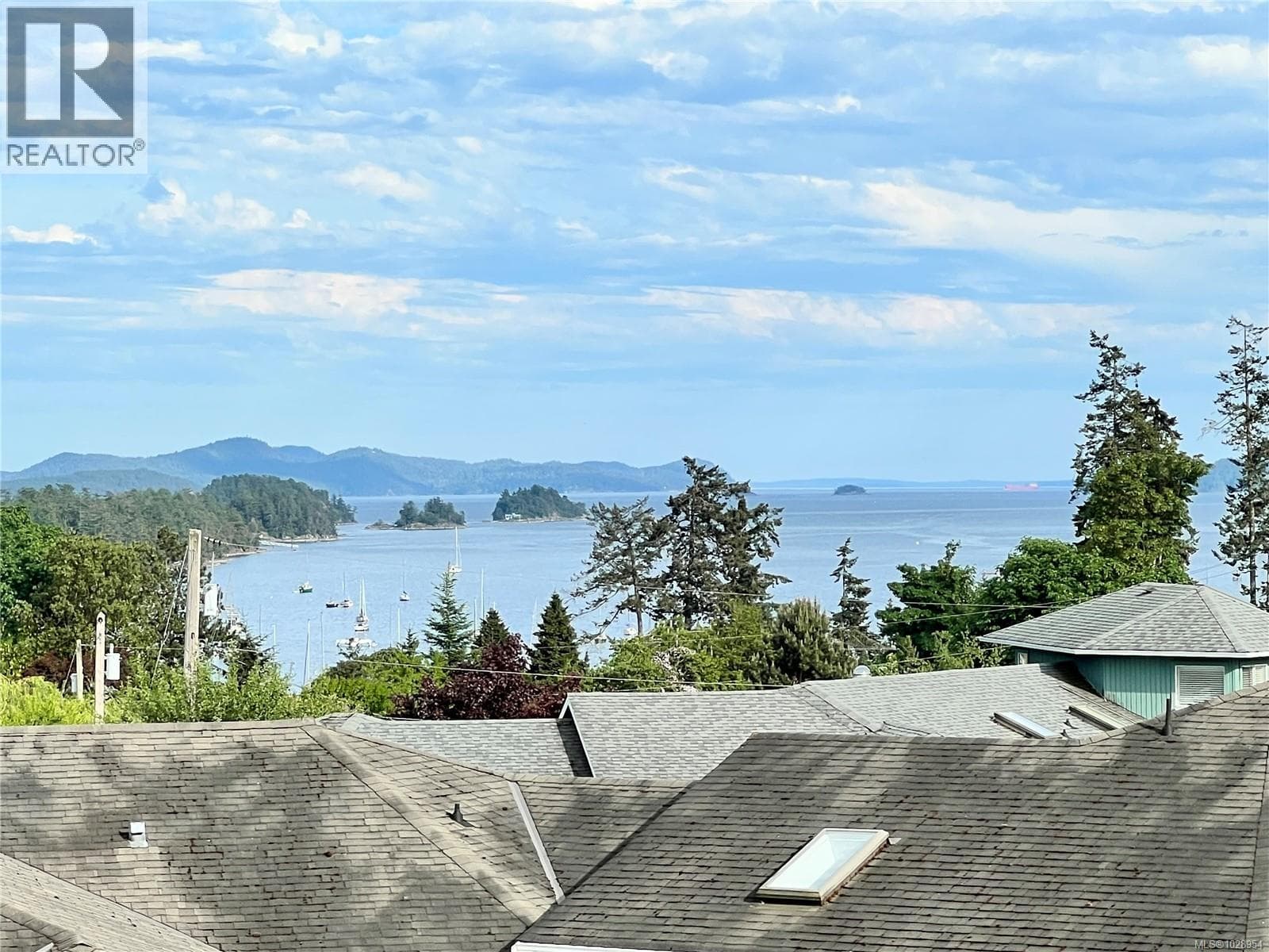 2 bed 2 bath single family at 3 130 Corbett Rd — $665,000