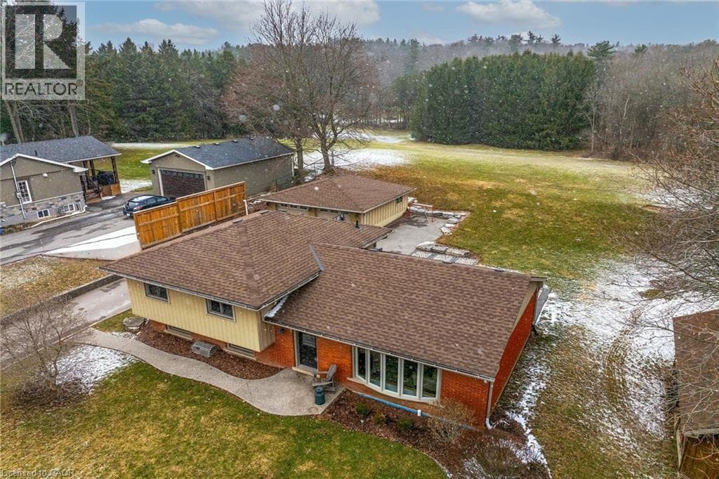 847 GOVERNORS Road photo 4